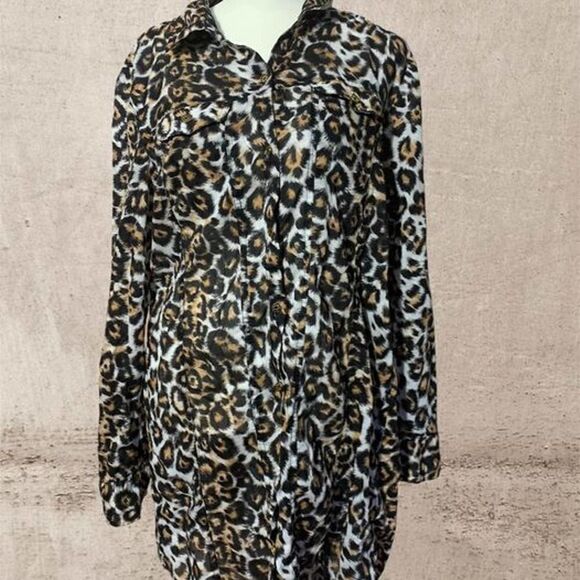 Leopard Print Sz LG Top/blouse. Long Sleeve/roll Tab ~Jaclyn Smith~ Button Down - Picture 1 of 10